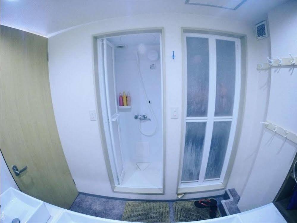Vitti Lodge & Family Apartment - Hostel Osaka Exteriör bild